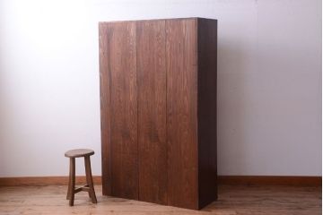 アンティーク家具　三方栓材製　和製アンティークの引き出し・作業台付き戸棚