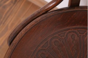アンティーク雑貨　MUNDUS and J&J Kohn(ムンダス&ヤコブ・ヨゼフコーン)　海外アンティークの上品なベントウッドアームチェア(2)