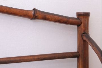 アンティーク家具　竹材製!和製アンティークの飾り棚(陳列棚)