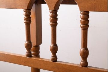 アンティーク家具　オーク材製!イギリスアンティークのお洒落なサイドテーブル