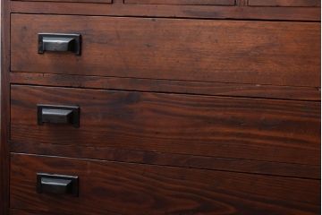 アンティーク家具　小ぶりな古い木のアンティーク薬箪笥