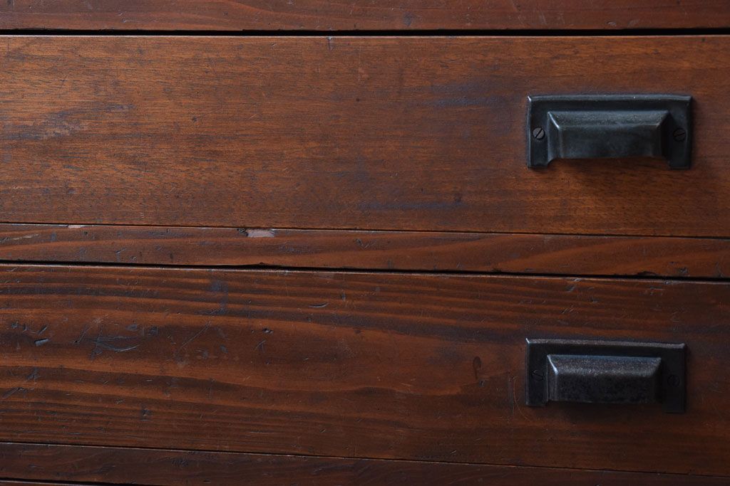 アンティーク家具　小ぶりな古い木のアンティーク薬箪笥