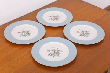 ROYAL DOULTON(ロイヤルドルトン)　ROSE ELEGANS(ローズ・エレガンス)　ディナープレート4枚セット(皿・洋食器)(3)