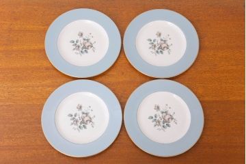 アンティーク雑貨　ROYAL DOULTON(ロイヤルドルトン)　ROSE ELEGANS(ローズ・エレガンス)　ディナープレート4枚セット(皿・洋食器)