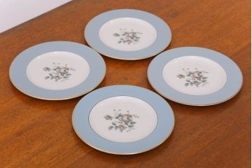 ROYAL DOULTON(ロイヤルドルトン)　ROSE ELEGANS(ローズ・エレガンス)　サラダプレート4枚(皿・洋食器)(1)