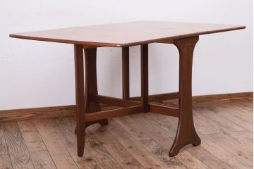 ヴィンテージ家具　北欧ビンテージ　G-PLAN　チーク材のエクステンションテーブル(2)