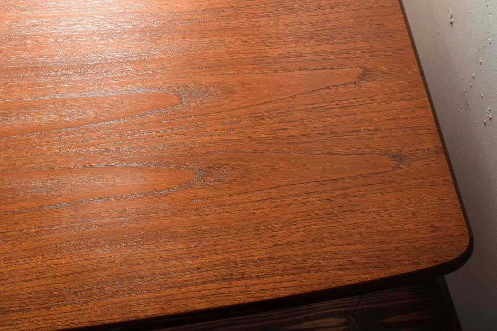 ヴィンテージ家具　北欧ビンテージ　G-PLAN　チーク材のエクステンションテーブル(2)