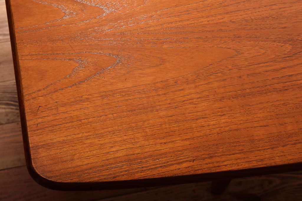 ヴィンテージ家具　北欧ビンテージ　G-PLAN　チーク材のエクステンションテーブル(2)