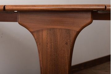 ヴィンテージ家具　北欧ビンテージ　G-PLAN　チーク材のエクステンションテーブル(2)