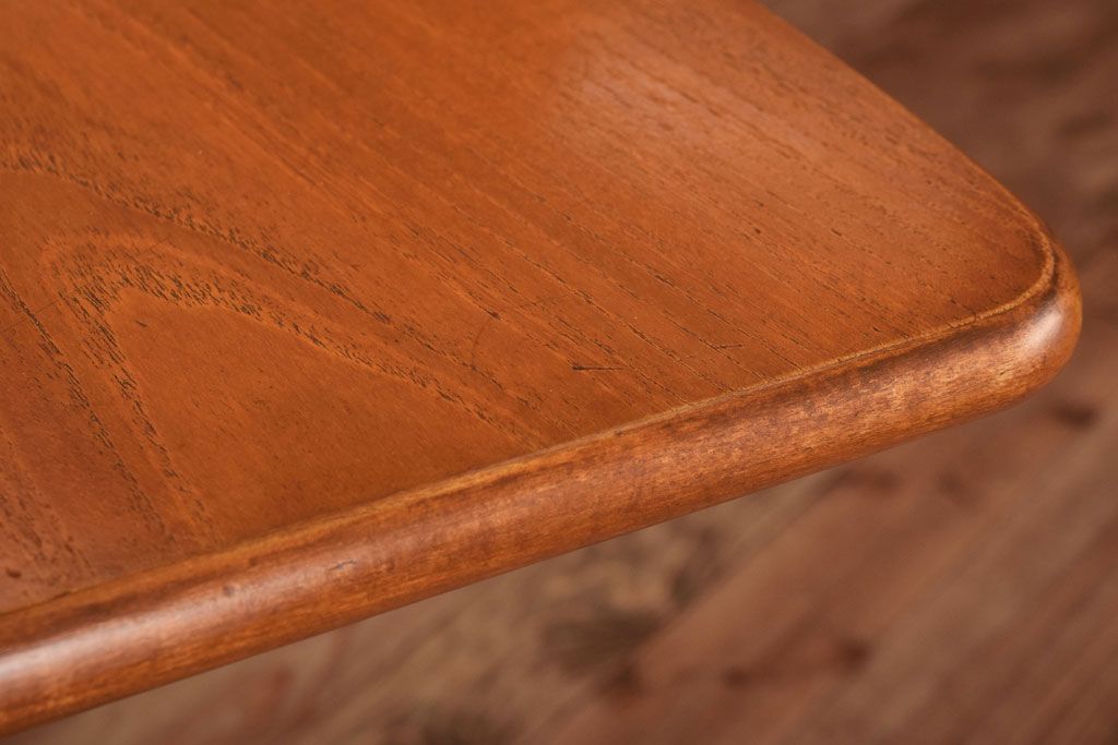 ヴィンテージ家具　北欧ビンテージ　G-PLAN　チーク材のエクステンションテーブル(2)