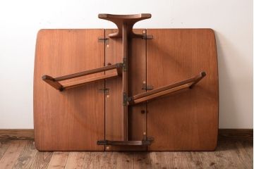 ヴィンテージ家具　北欧ビンテージ　G-PLAN　チーク材のエクステンションテーブル(2)