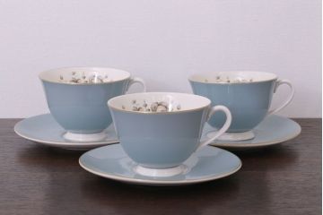 アンティーク雑貨　【T様ご成約済・ご決済用】ROYAL DOULTON(ロイヤルドルトン)　ROSE ELEGANS(ローズ・エレガンス)　カップ&ソーサー3客セット(洋食器)
