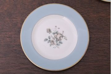 ROYAL DOULTON(ロイヤルドルトン)　ROSE ELEGANS(ローズ・エレガンス)　ティープレート4枚セット(皿・洋食器)(2)