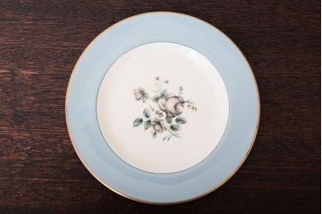 ROYAL DOULTON(ロイヤルドルトン)　ROSE ELEGANS(ローズ・エレガンス)　ティープレート4枚(皿・洋食器)