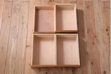 レトロ家具　和製アンティーク　ナラ材・ブナ材製　昭和レトロな薄型の片袖机(デスク)