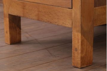 レトロ家具　和製アンティーク　ナラ材・ブナ材製　昭和レトロな薄型の片袖机(デスク)