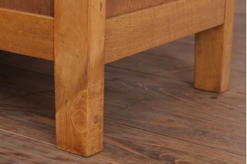 レトロ家具　和製アンティーク　ナラ材・ブナ材製　昭和レトロな薄型の片袖机(デスク)