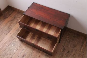 アンティーク家具　シンプルデザイン　古民具・骨董　丸金具付きの時代箪笥ローボード(1)