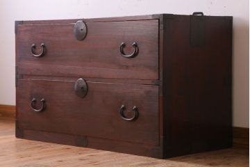 アンティーク家具　シンプルデザイン　古民具・骨董　丸金具付きの時代箪笥ローボード(1)