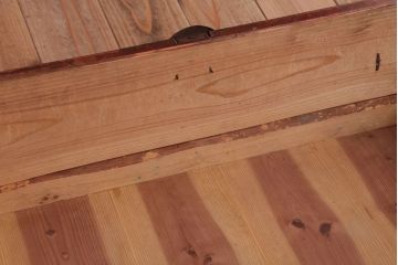 アンティーク家具　シンプルデザイン　古民具・骨董　丸金具付きの時代箪笥ローボード(2)