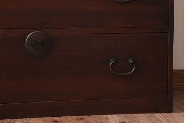 アンティーク家具　シンプルデザイン　古民具・骨董　丸金具付きの時代箪笥ローボード(2)