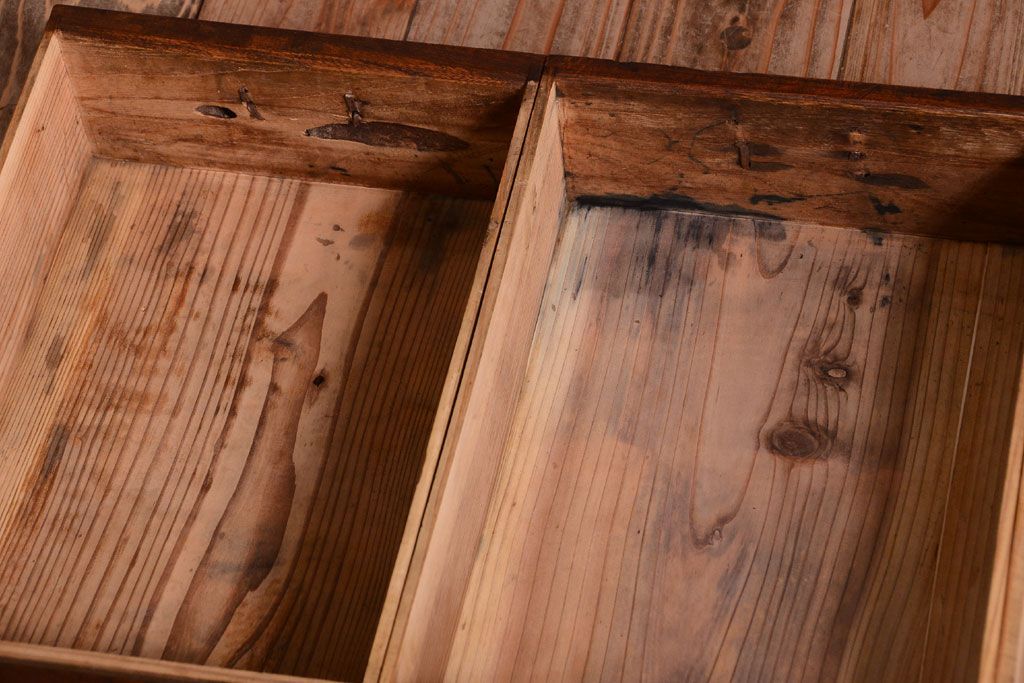 アンティーク家具　結霜ガラス入り!　古民具・骨董　前面欅材の上品なアンティーク茶箪笥