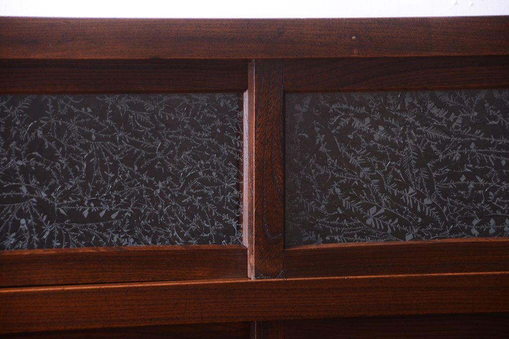 アンティーク家具　結霜ガラス入り!　古民具・骨董　前面欅材の上品なアンティーク茶箪笥