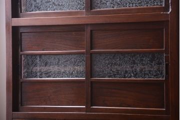 アンティーク家具　結霜ガラス入り!　古民具・骨董　前面欅材の上品なアンティーク茶箪笥
