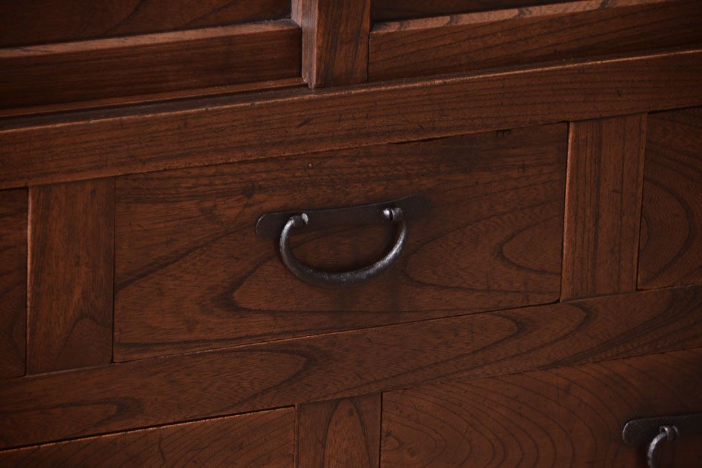 アンティーク家具　結霜ガラス入り!　古民具・骨董　前面欅材の上品なアンティーク茶箪笥