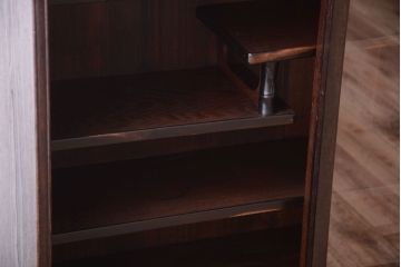 アンティーク家具　古い木の上品な和製アンティーク茶箪笥(茶棚)