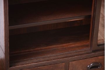 アンティーク家具　古い木の上品な和製アンティーク茶箪笥(茶棚)