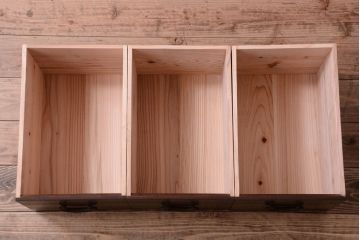 アンティーク家具　前面欅材　古民具・骨董　アンティークの小さな水屋箪笥(戸棚)