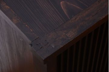 アンティーク家具　前面欅材　古民具・骨董　アンティークの小さな水屋箪笥(戸棚)