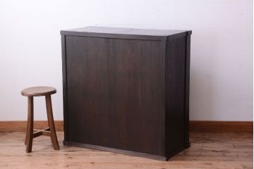 アンティーク家具　前面欅材　古民具・骨董　アンティークの小さな水屋箪笥(戸棚)