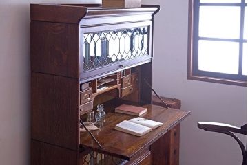 アンティーク家具　イギリスアンティーク　変わり型　オーク材製のスタッキングビューローブックケース