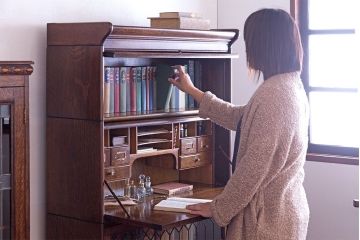 アンティーク家具　イギリスアンティーク　変わり型　オーク材製のスタッキングビューローブックケース