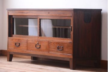 アンティーク家具　天板栗材リメイク　前面欅材のアンティーク脚付きローボード(テレビボード)