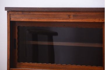 アンティーク家具　天板栗材リメイク　前面欅材のアンティーク脚付きローボード(テレビボード)