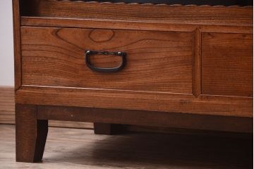 アンティーク家具　天板栗材リメイク　前面欅材のアンティーク脚付きローボード(テレビボード)