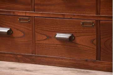 アンティーク家具　栗材天板のリメイク品　前面欅材の和製アンティークローボード(1)(ローチェスト)