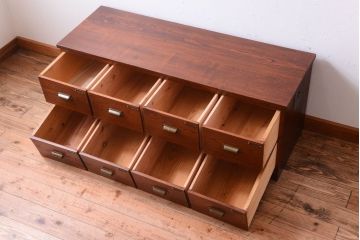 アンティーク家具　栗材天板のリメイク品　前面欅材の和製アンティークローボード(2)(ローチェスト)