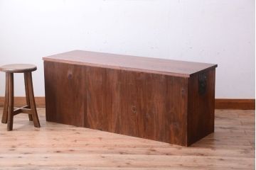 アンティーク家具　栗材天板のリメイク品　前面欅材の和製アンティークローボード(2)(ローチェスト)