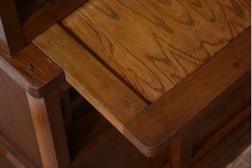 アンティーク家具　ダイヤガラス入り!作業台付き　古い木の和製アンティーク食器棚