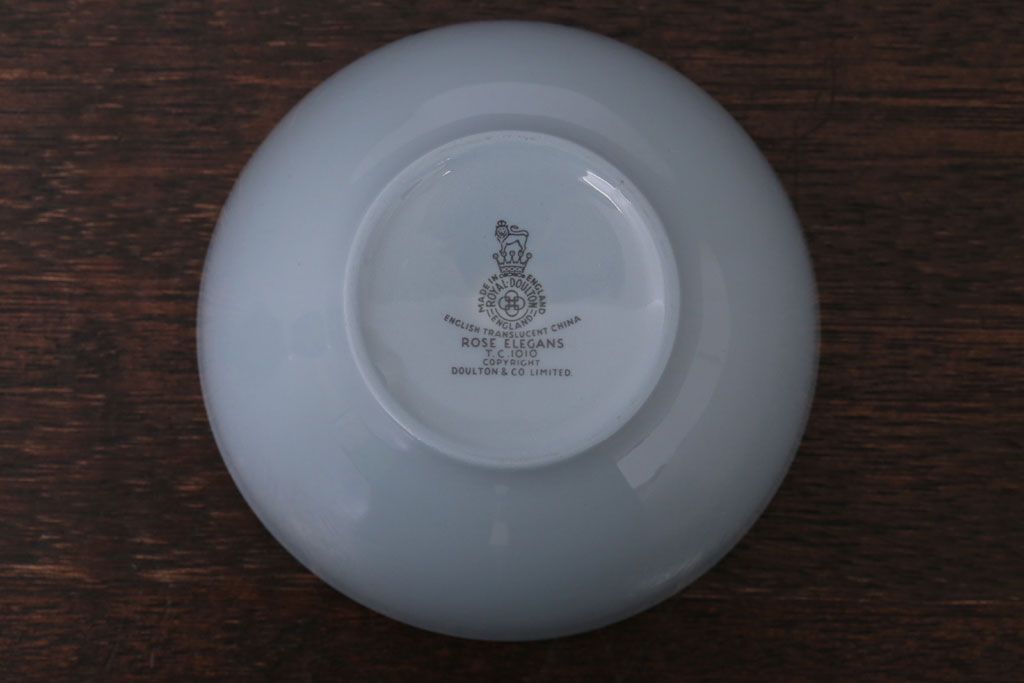 ROYAL DOULTON(ロイヤルドルトン)　ROSE ELEGANS(ローズ・エレガンス)　ティーポット・クリーマー・シュガー3点セット(洋食器)