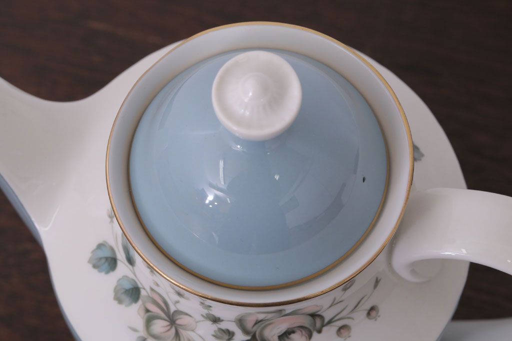 ROYAL DOULTON(ロイヤルドルトン)　ROSE ELEGANS(ローズ・エレガンス)　コーヒーポット・クリーマー・シュガー3点セット(洋食器)