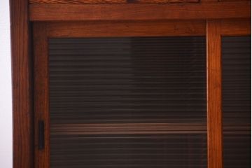 アンティーク家具　ナラ材天板のリメイク品!和製アンティークのモールガラス入り収納棚(戸棚・カウンターテーブル)