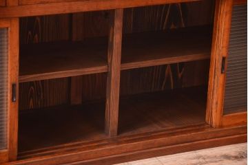 アンティーク家具　ナラ材天板のリメイク品!和製アンティークのモールガラス入り収納棚(戸棚・カウンターテーブル)