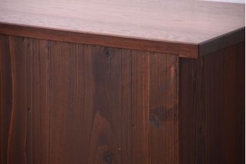 アンティーク家具　ナラ材天板のリメイク品!和製アンティークのモールガラス入り収納棚(戸棚・カウンターテーブル)