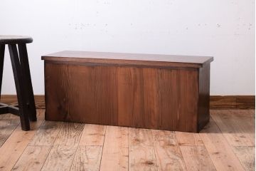 アンティーク家具　結霜ガラス　黒柿材と栗材!和製アンティークのローボード(戸棚)