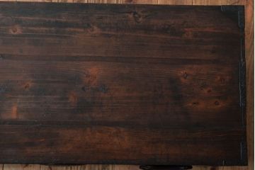 アンティーク家具　丸金具付き　シンプルな和製アンティーク衣装箪笥(時代箪笥ローボード)